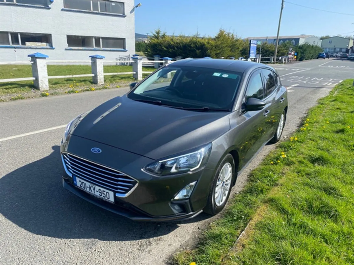 Ford Focus Titanium 5DR 1.5 TD 120 S6. S6.2 M6 F - Image 2