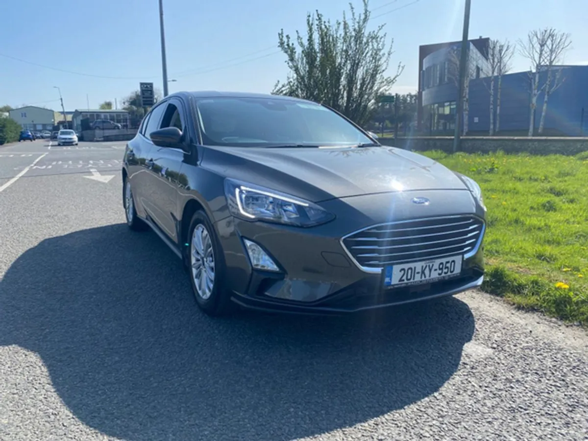 Ford Focus Titanium 5DR 1.5 TD 120 S6. S6.2 M6 F - Image 4
