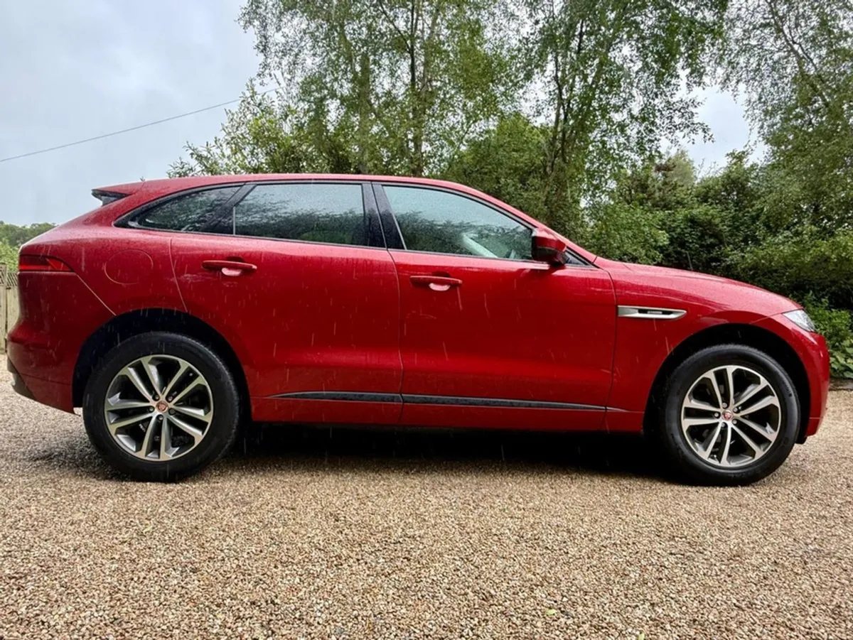 Jaguar F- PACE 2.0 D AWD R-sport  f jag.s.h. - Image 3