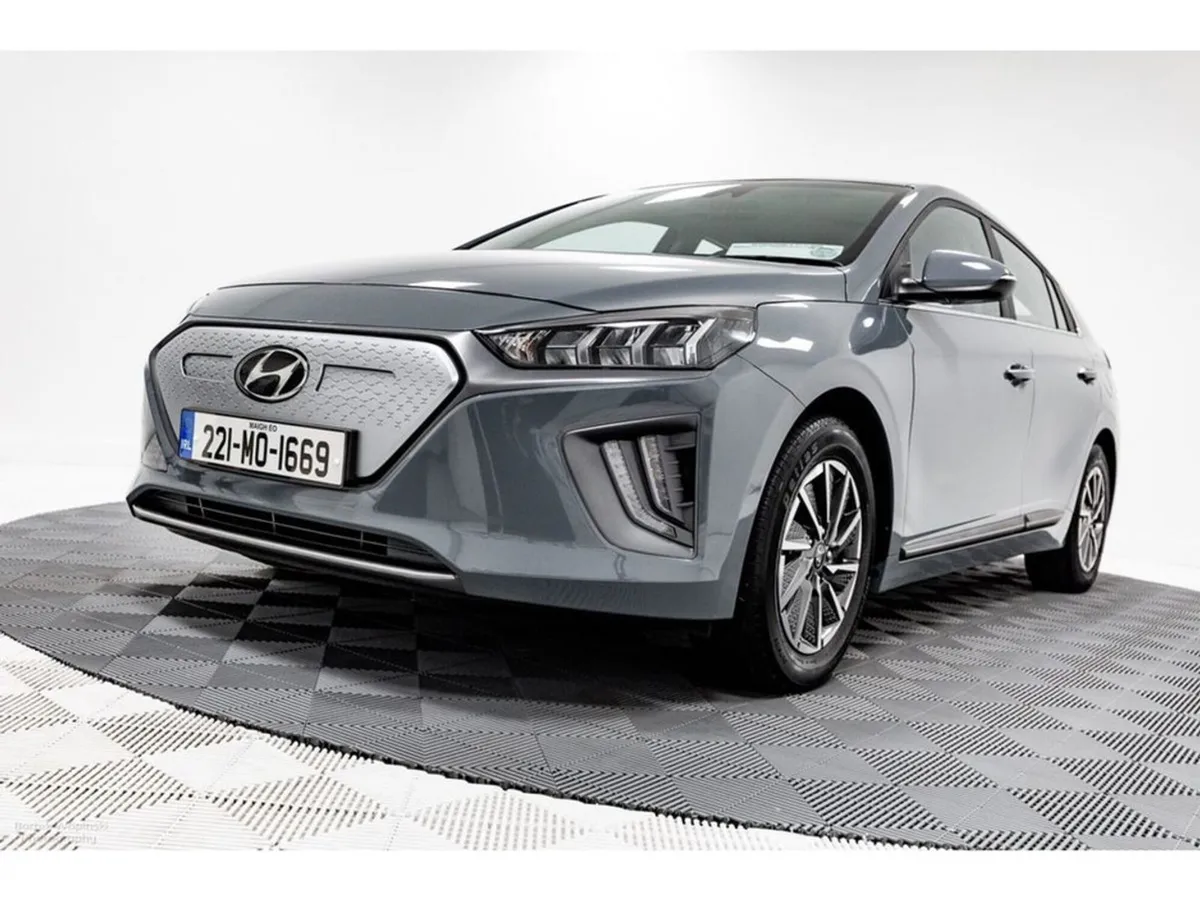 Hyundai Ioniq Premium EV 38kwh Auto 134HP - Image 3
