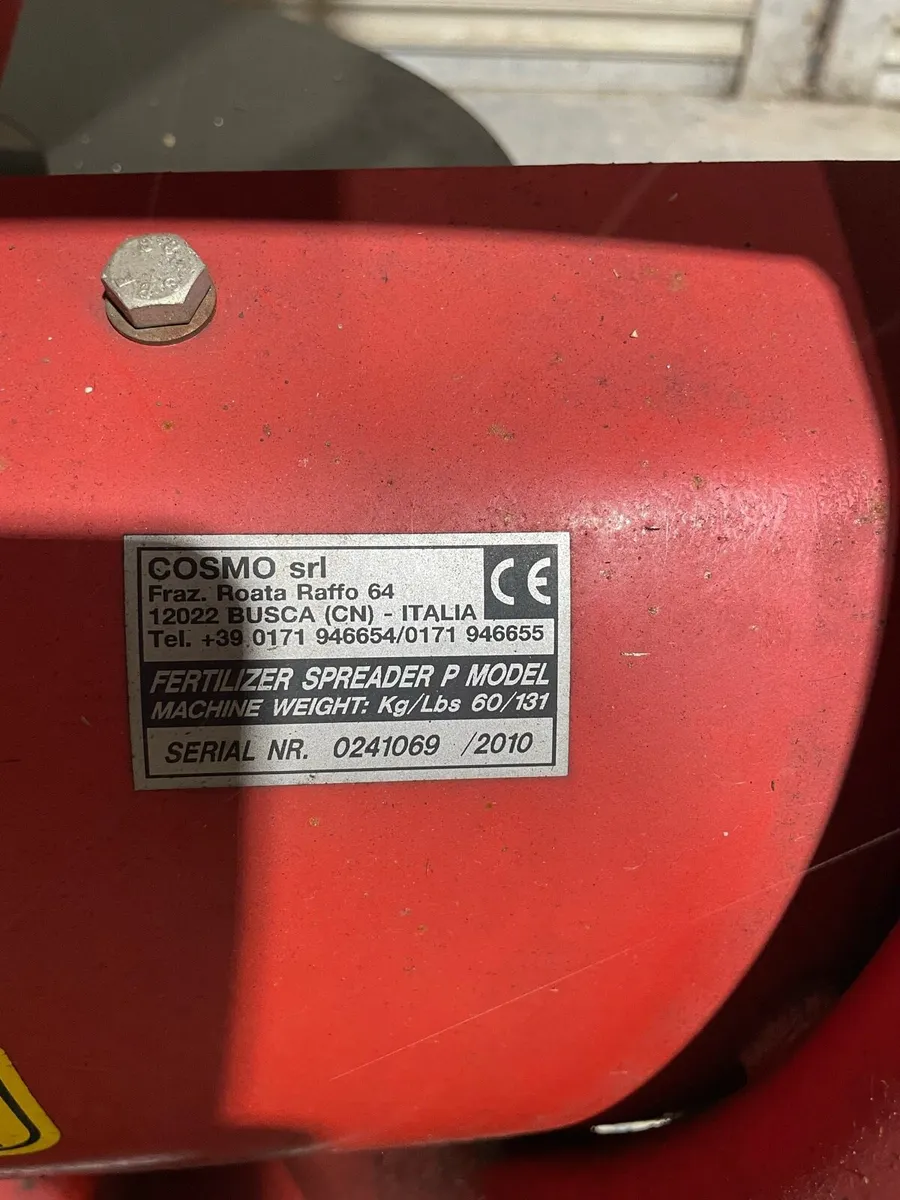 Fertiliser spreader - Image 3
