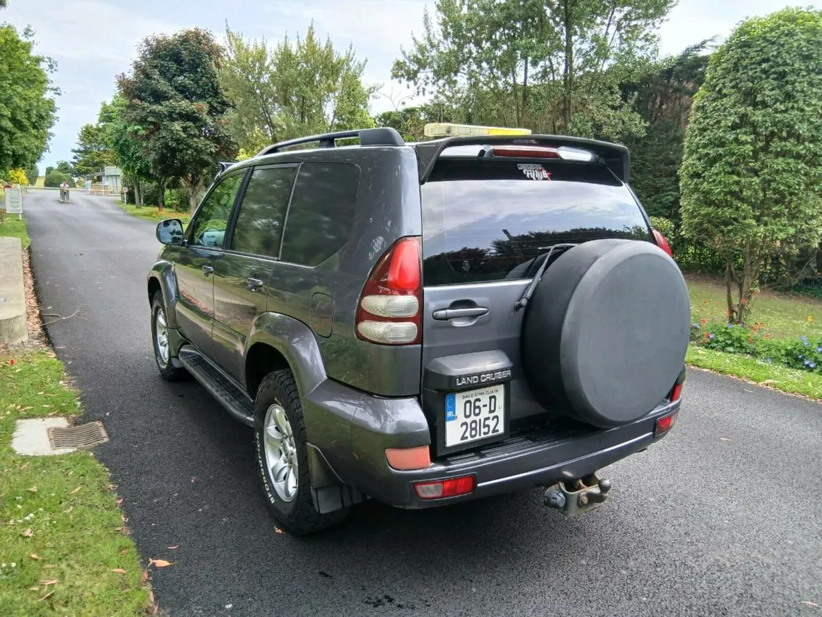 Toyota LANDCRUSER LCI automatic - Image 2