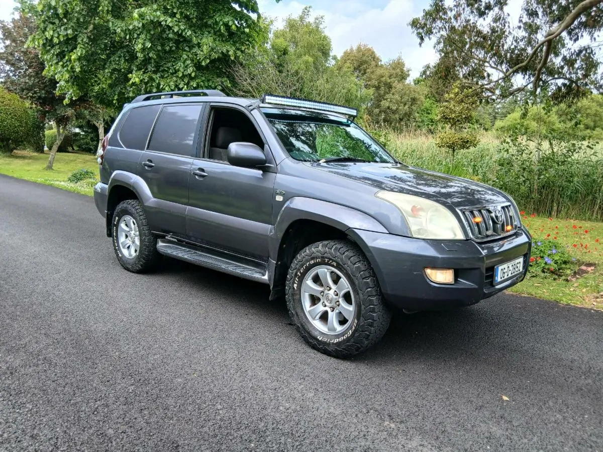 Toyota LANDCRUSER LCI automatic - Image 1