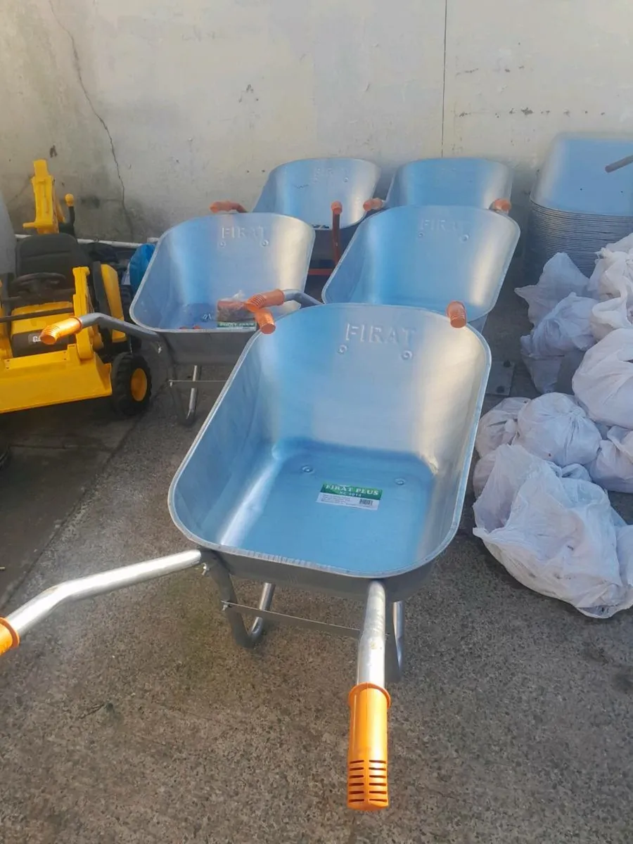Wheelbarrows on sale - Image 3