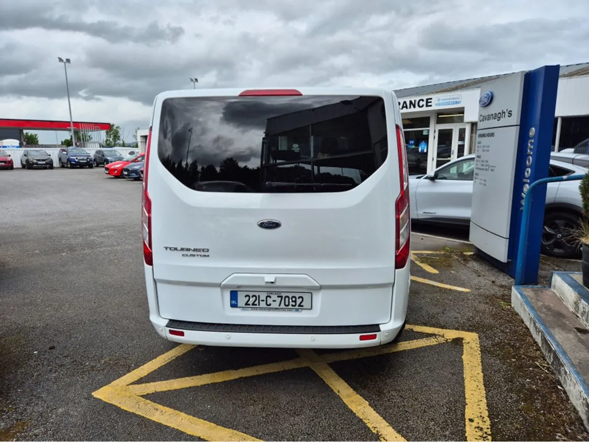 Ford Tourneo Custom 125 T35 0 BUS M1 320L Limited - Image 4