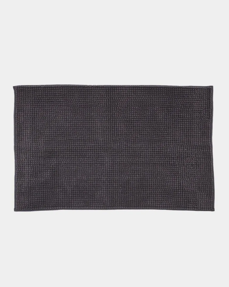 Bathroom accessories - Image 1