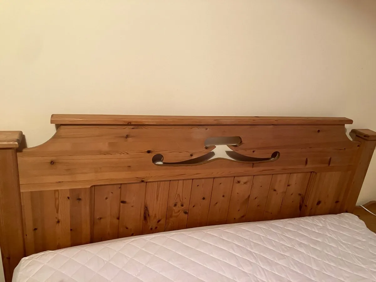 Bedroom furniture - Image 2