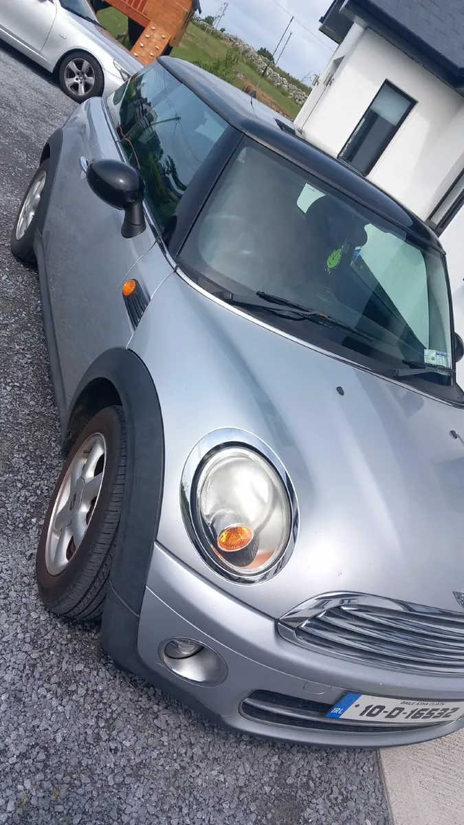 Mini Cooper 2010 diesel - Image 3