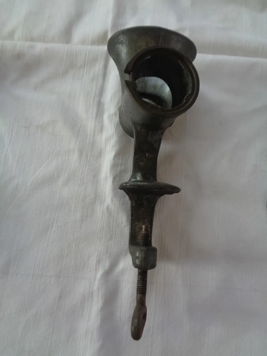 Vintage OK Food Mincer No.10 for Sale - Image 2
