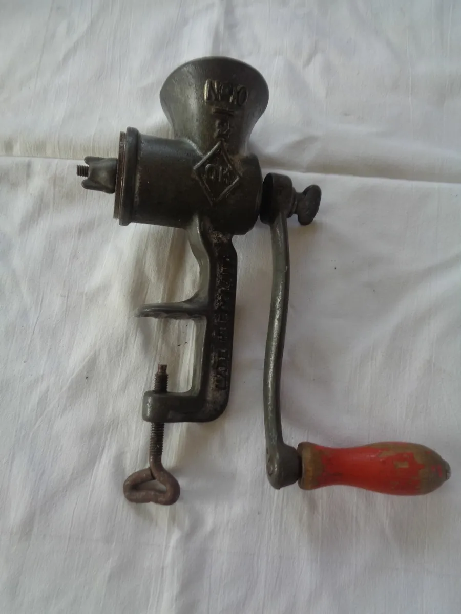 Vintage OK Food Mincer No.10 for Sale - Image 4