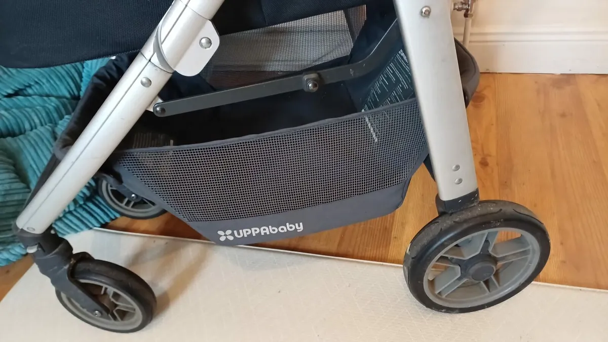 Uppababy Cruz - Image 2