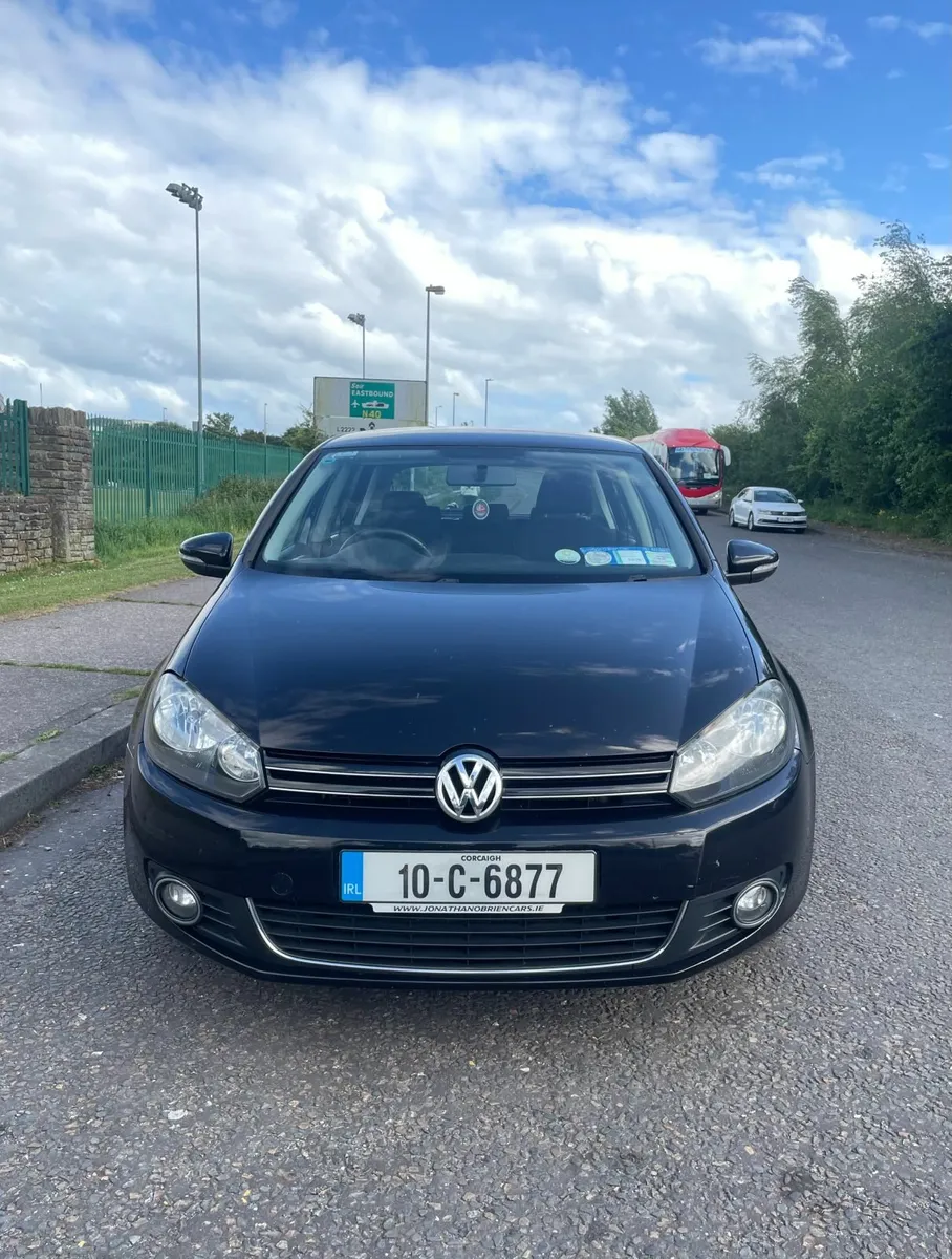 Volkswagen Golf 2010 - Image 1