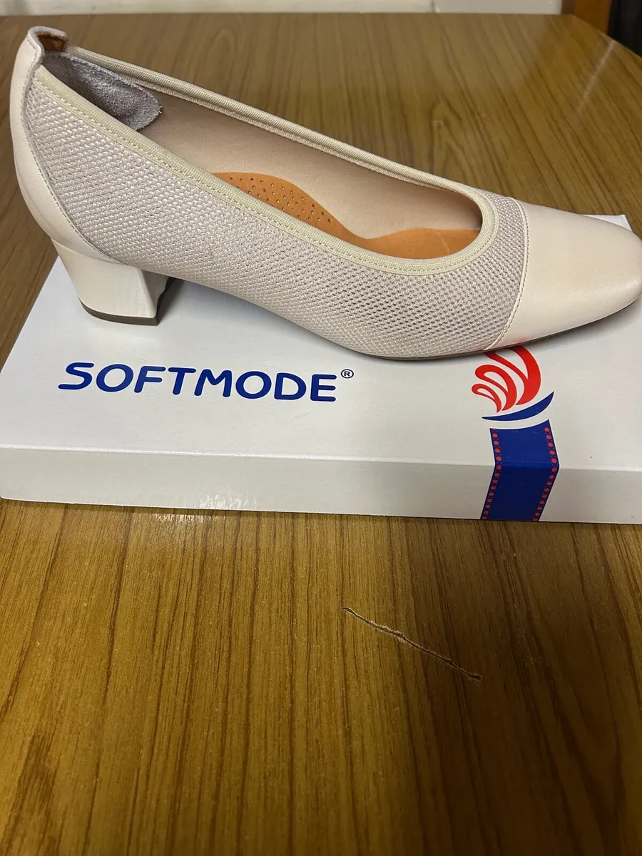 Shoes - Image 3