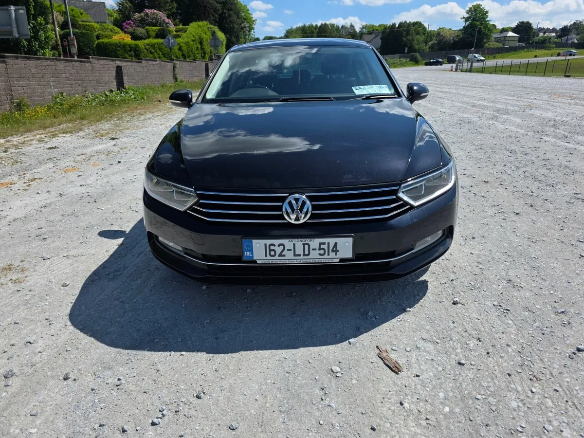 2016 Volkswagen Passat  2.0 TDI - Image 2