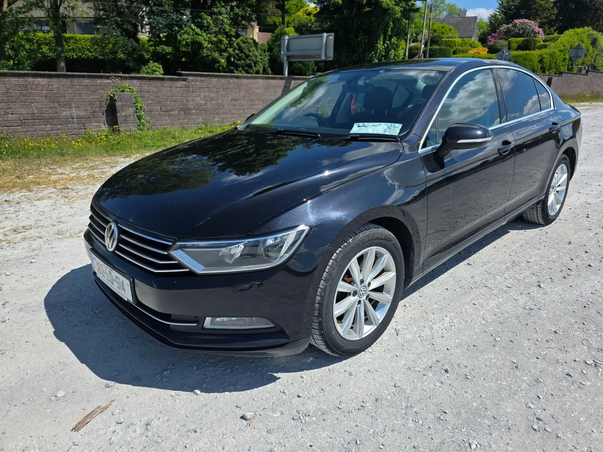 2016 Volkswagen Passat  2.0 TDI - Image 3