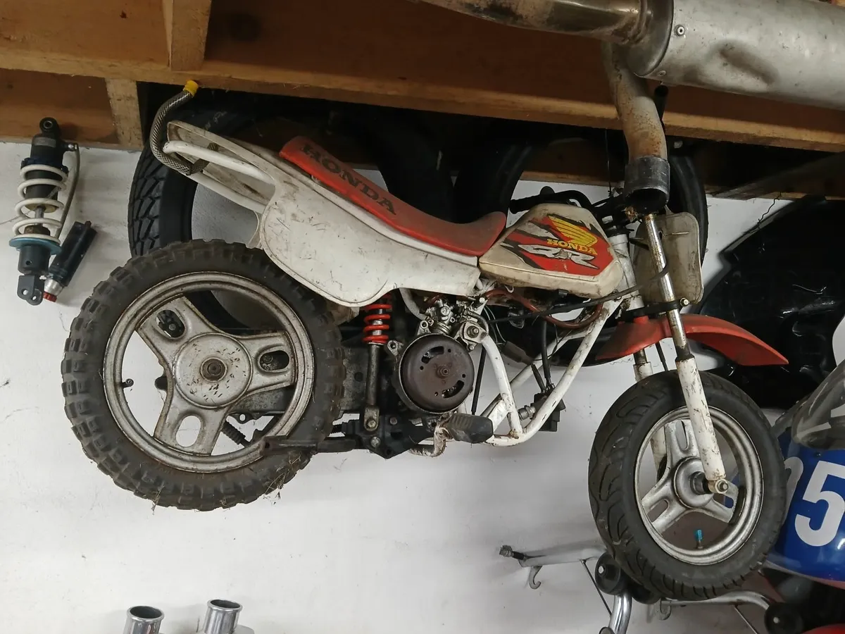 3 Honda Qr50 kids motocross - Image 3