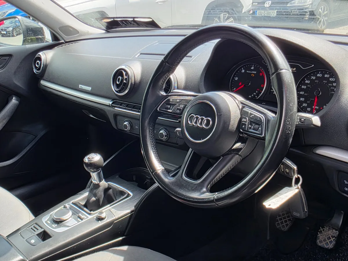 2016 Audi A3 1.6 TDI SE TECHNIK // NCT TILL 09/26 - Image 4
