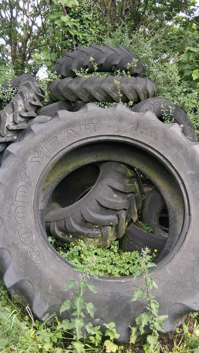 Tyres for silage pit - Image 1