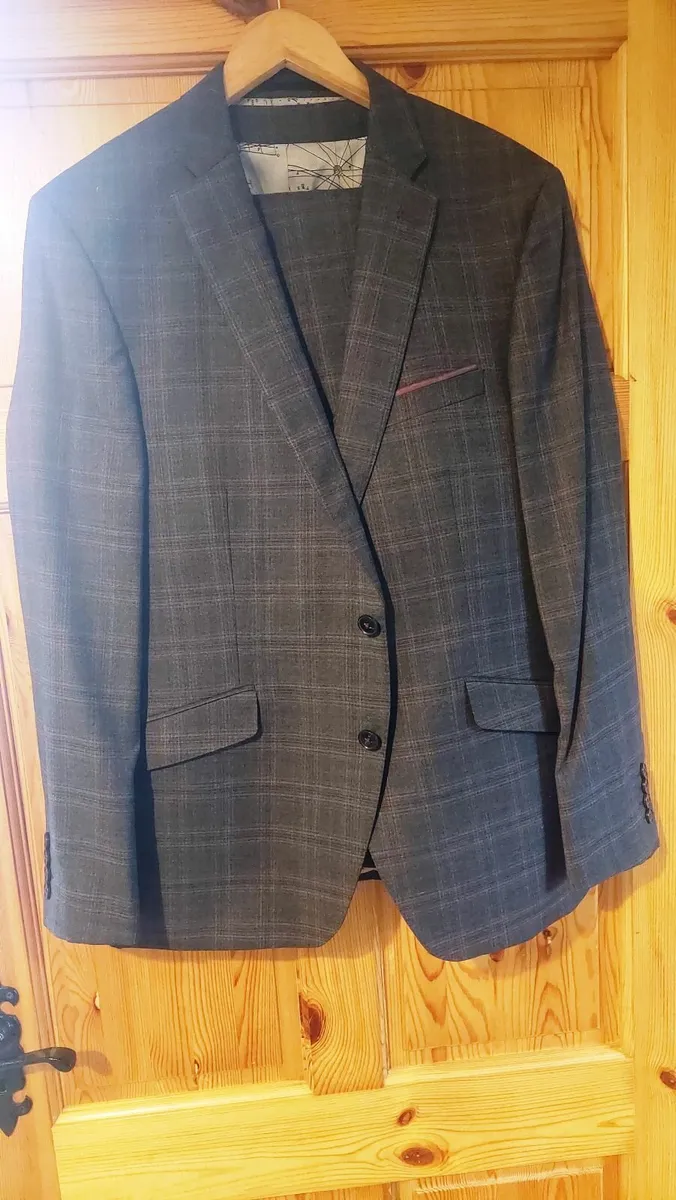 Remus Uomo Suit - Image 2