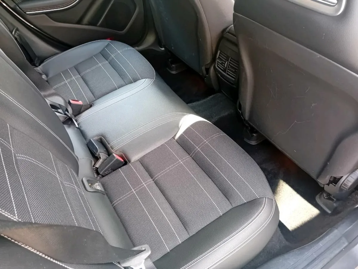 Mercedes clg shooting brake estate - Image 2