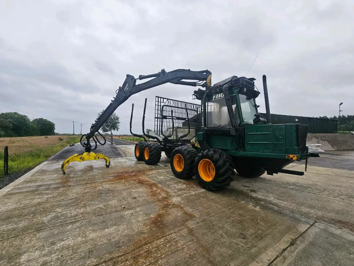 FMG 678 Timber Forwarder - Image 1