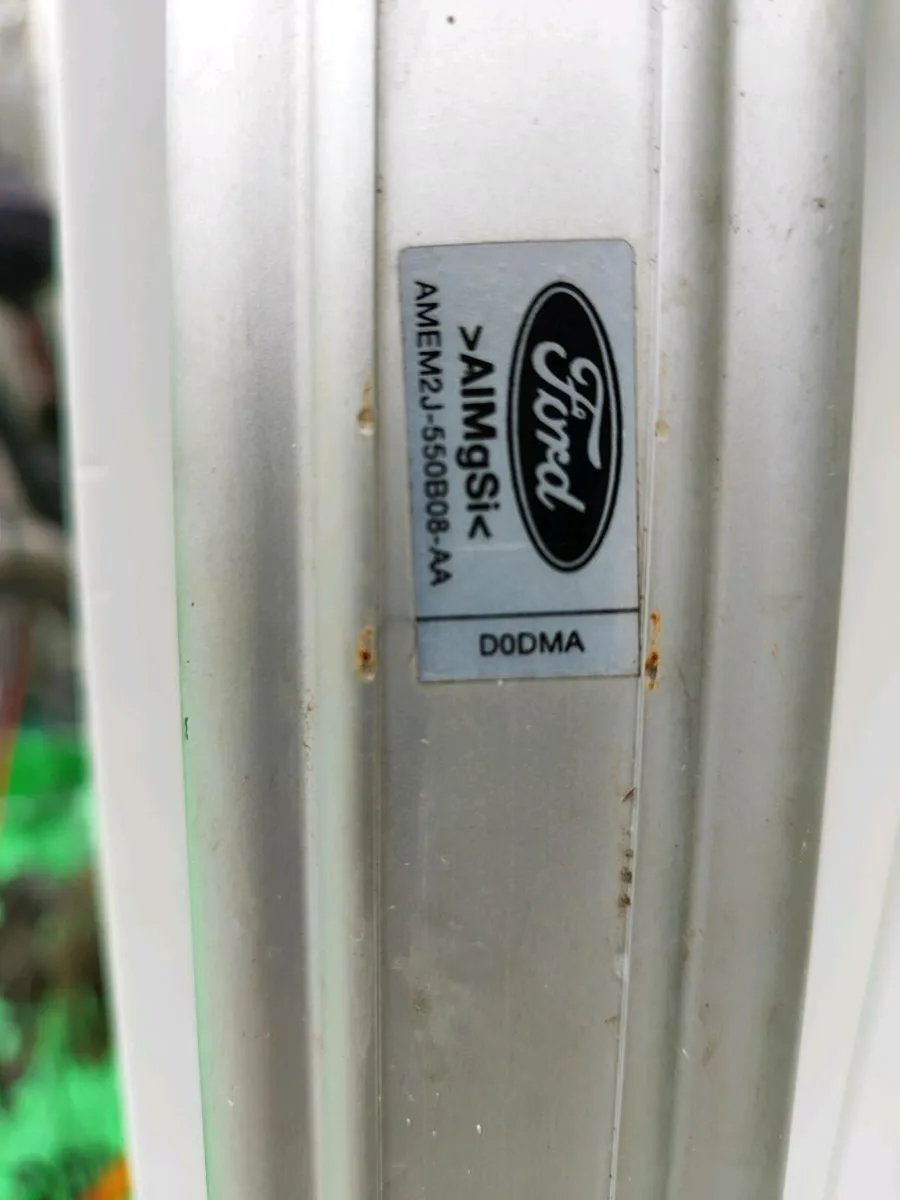 Ford Galaxy Roofbars - Image 3