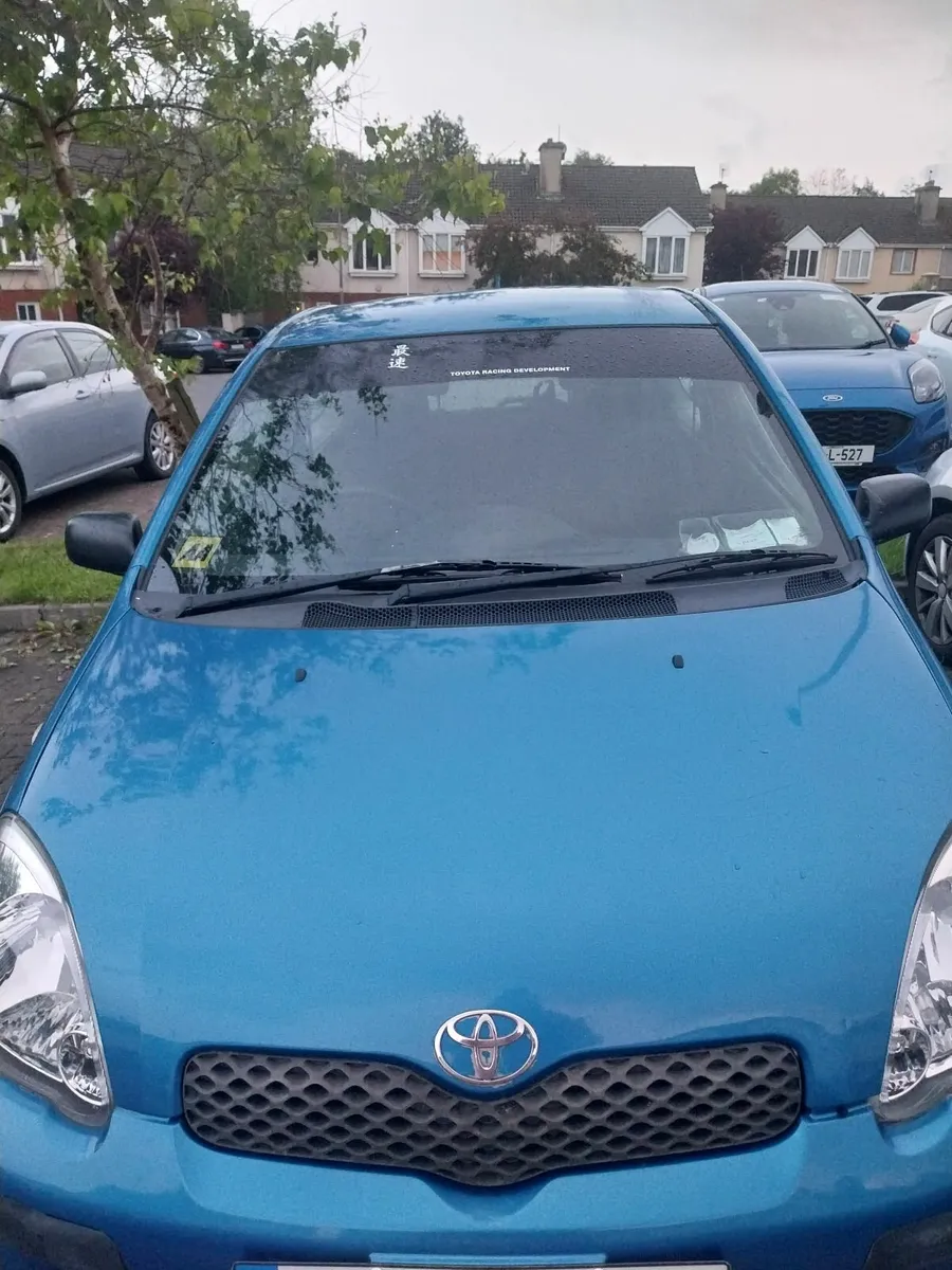 Toyota Yaris 2004 - Image 1