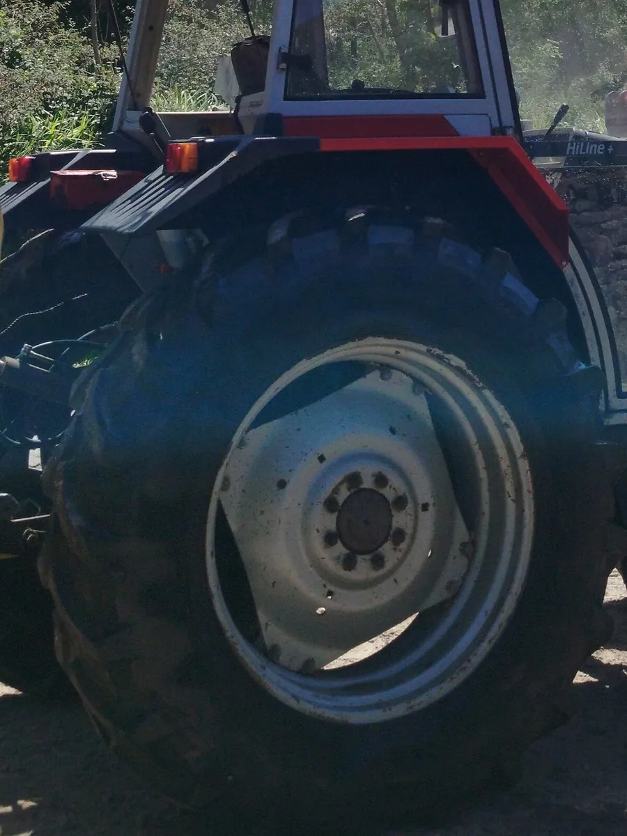 420/85R34 rims and tyres - Image 1