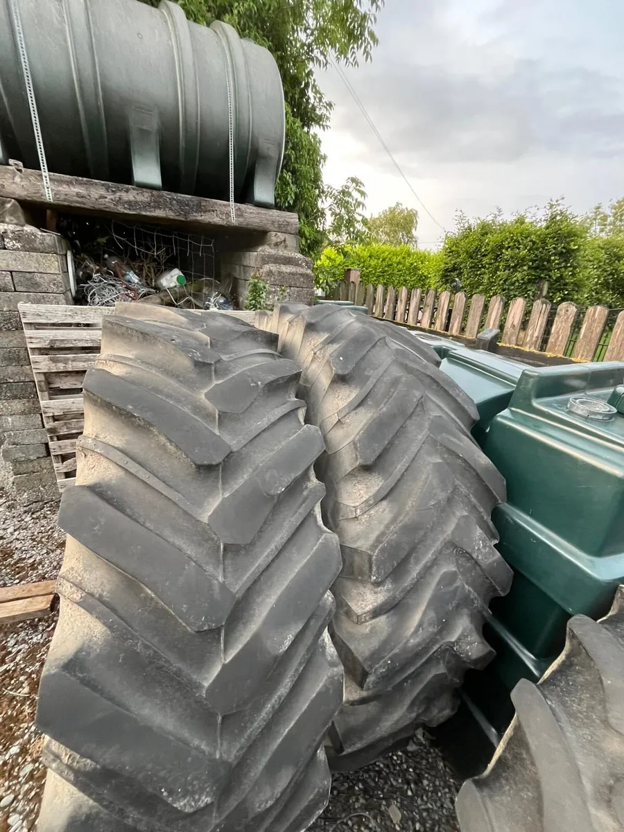 Tractor tyres - Image 1