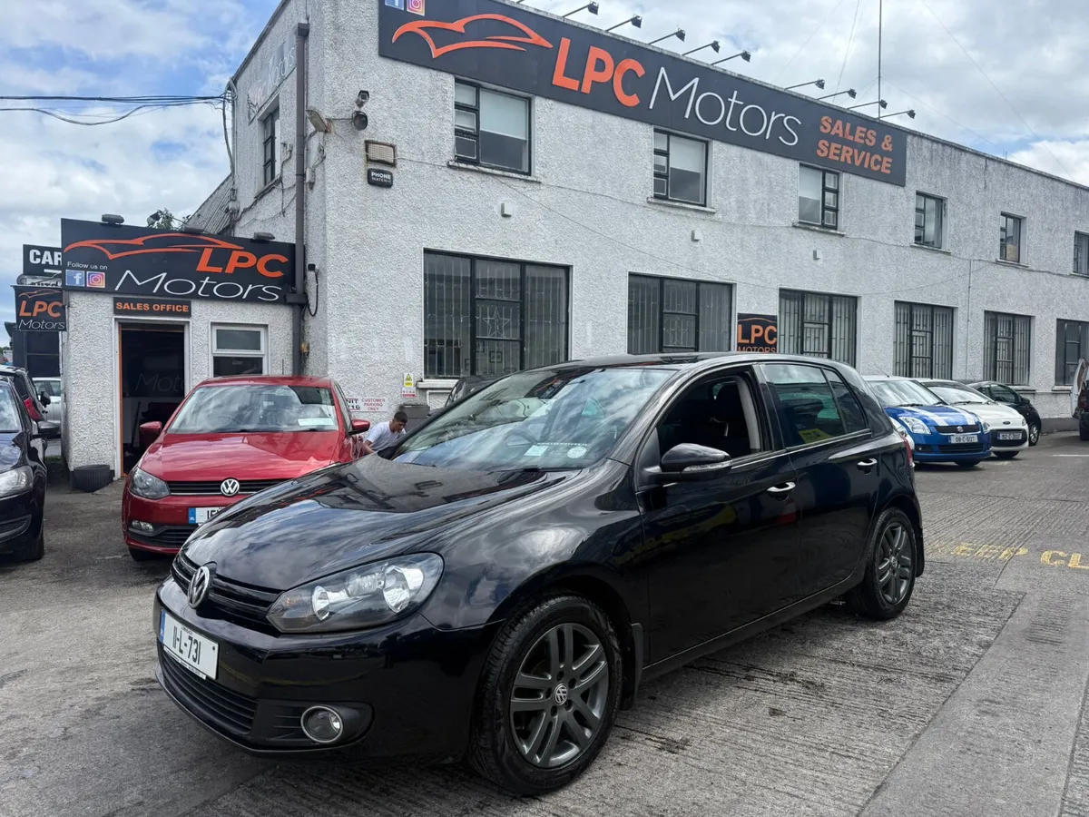 Volkswagen Golf 2011 - Image 1