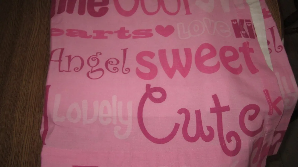 Curtains & tie backs - pink - Image 1