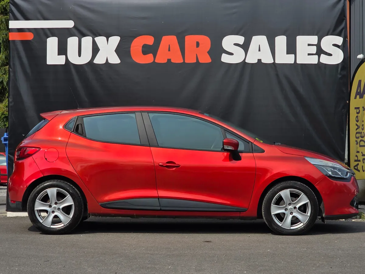 2015 Renault Clio 1.2 DYNAMIQUE // * LOW MILEAGE * - Image 2