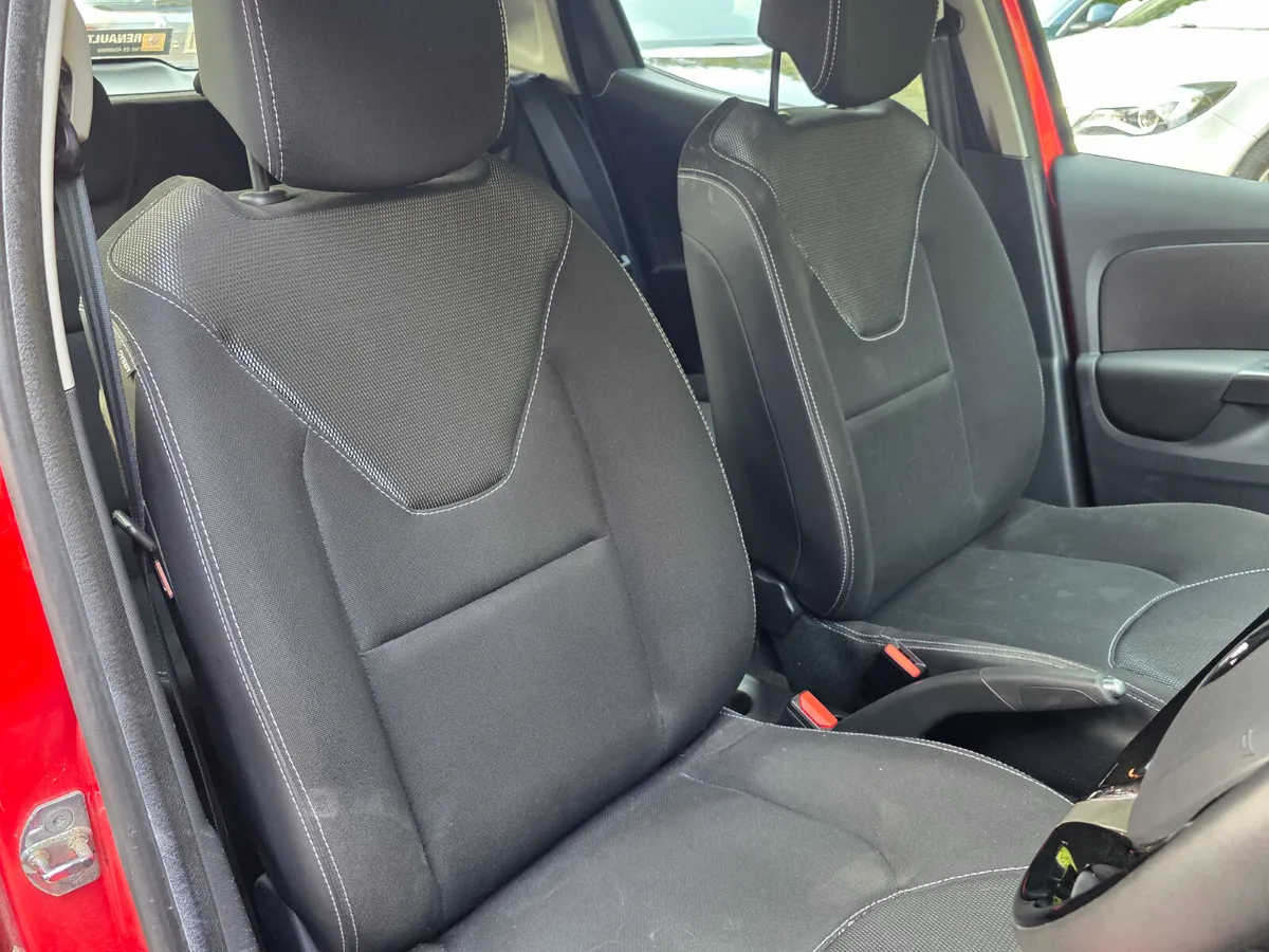 2015 Renault Clio 1.2 DYNAMIQUE // * LOW MILEAGE * - Image 4