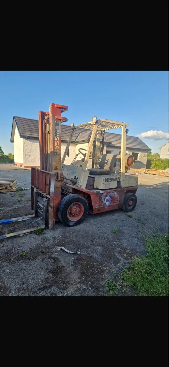 Nissan Forklift - Image 2