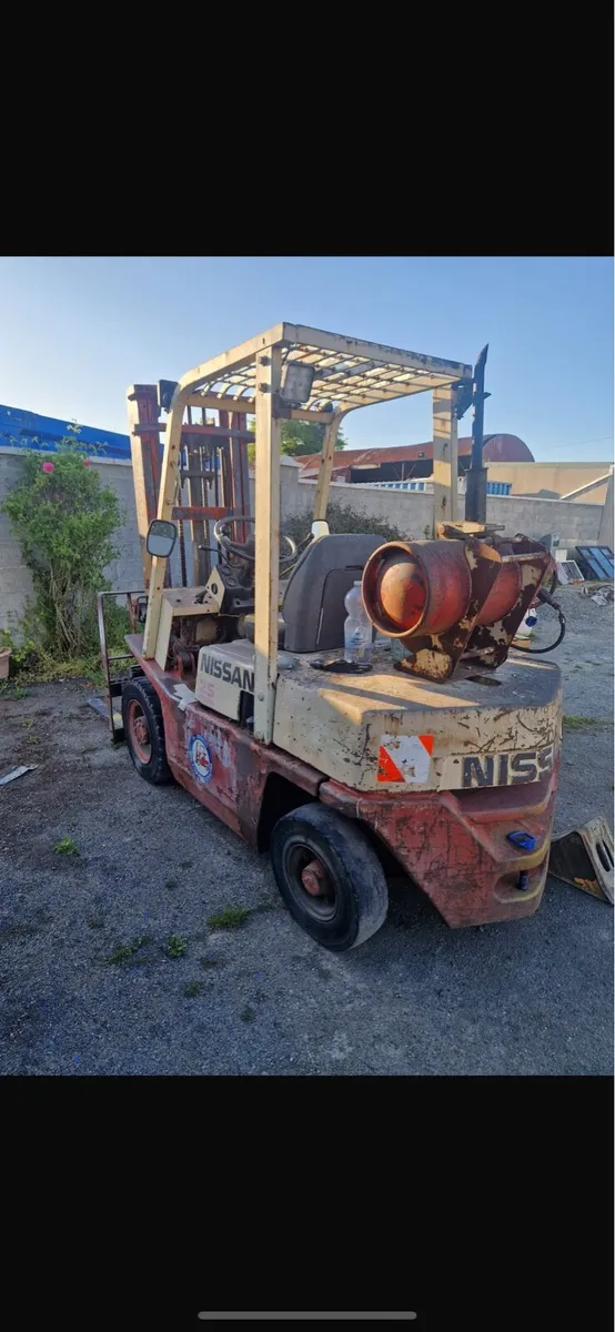 Nissan Forklift - Image 3