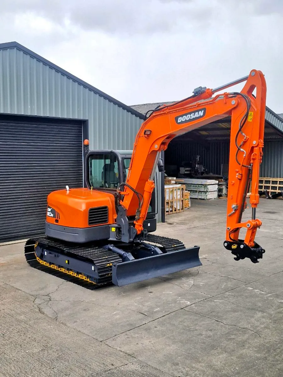 DOOSAN DX80R **EX GOVERNMENT DIRECT**NO VAT** - Image 3