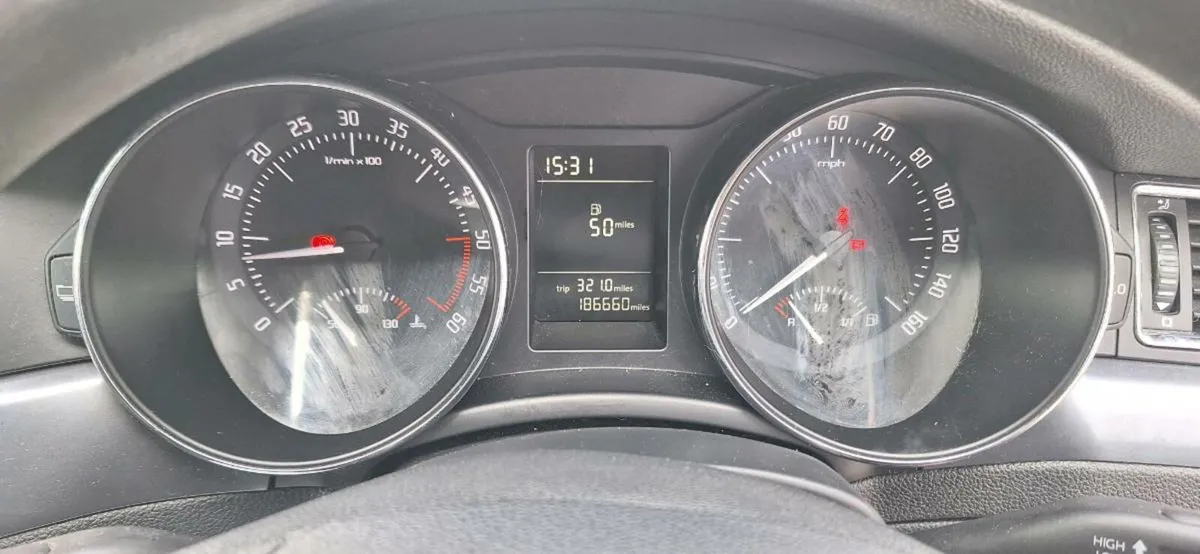 Skoda superb - Image 3