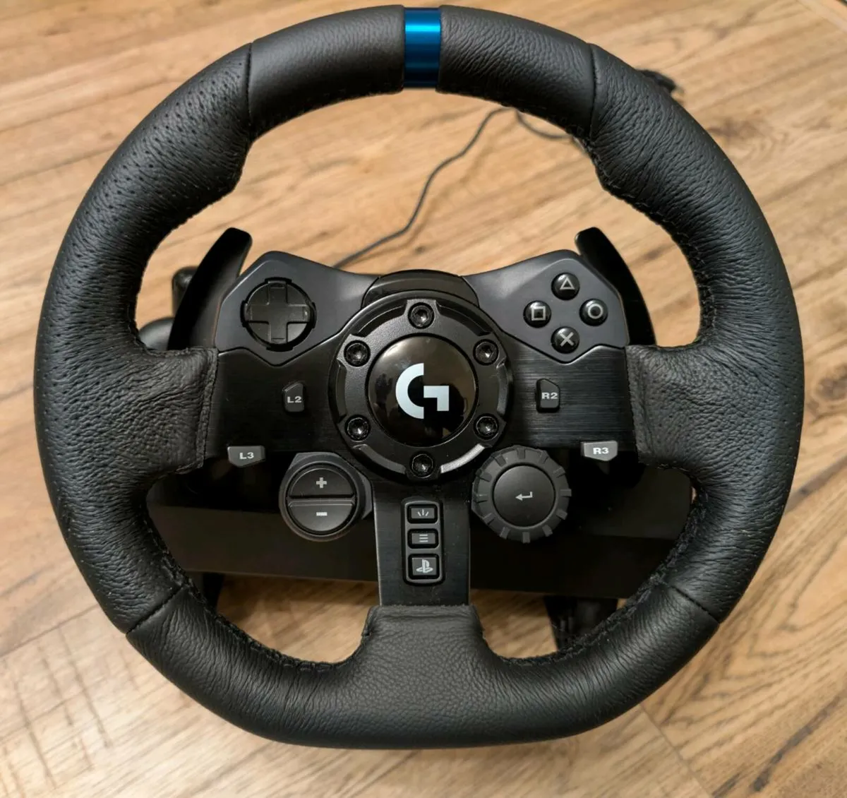 Logitech G923 Wheel and Pedals (Playstation\PC) - Image 1