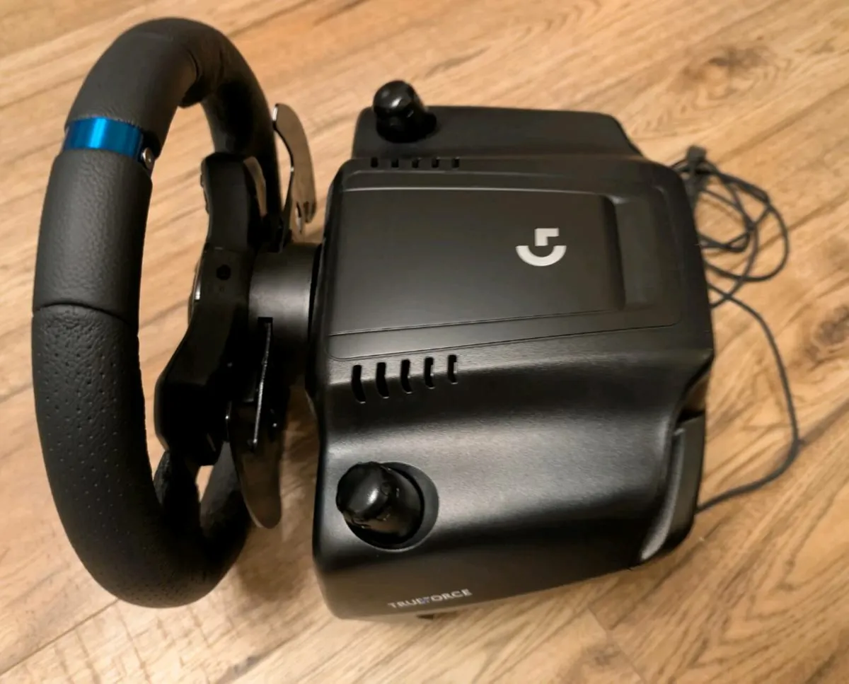 Logitech G923 Wheel and Pedals (Playstation\PC) - Image 3