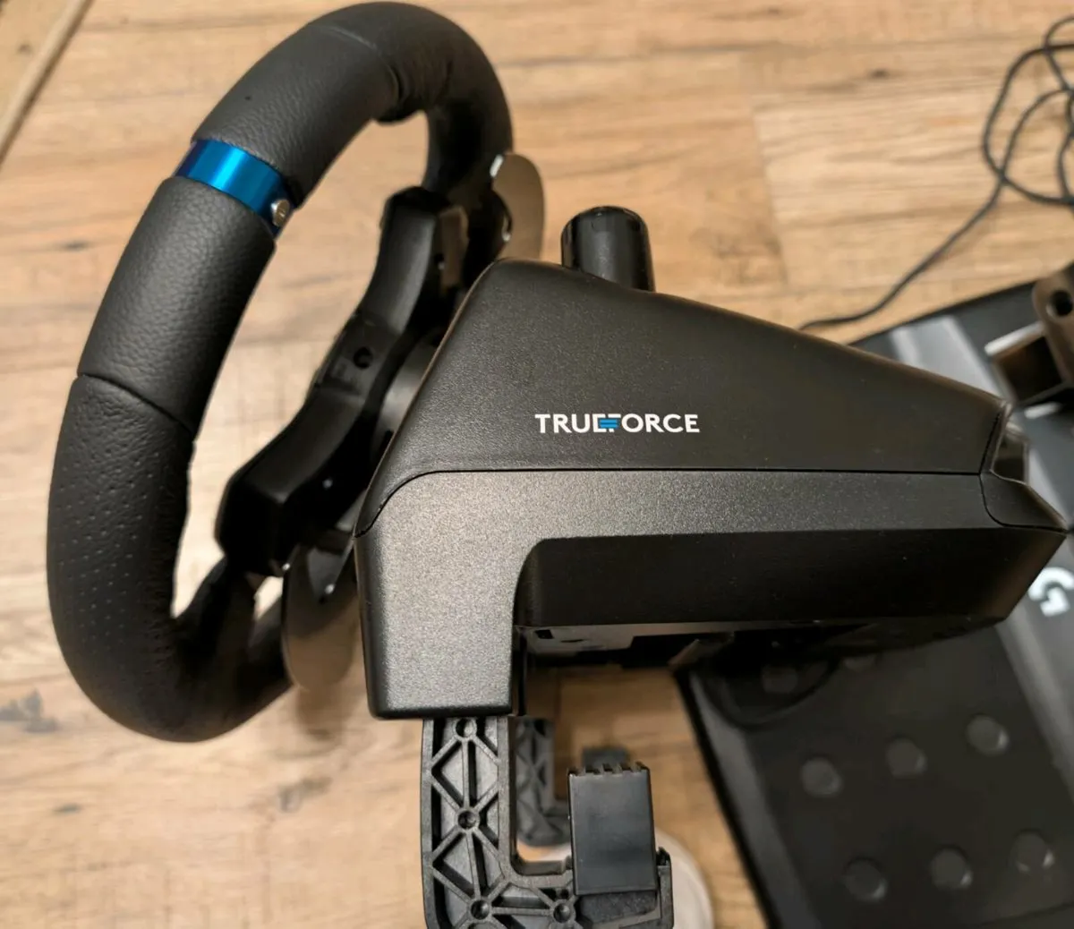 Logitech G923 Wheel and Pedals (Playstation\PC) - Image 4