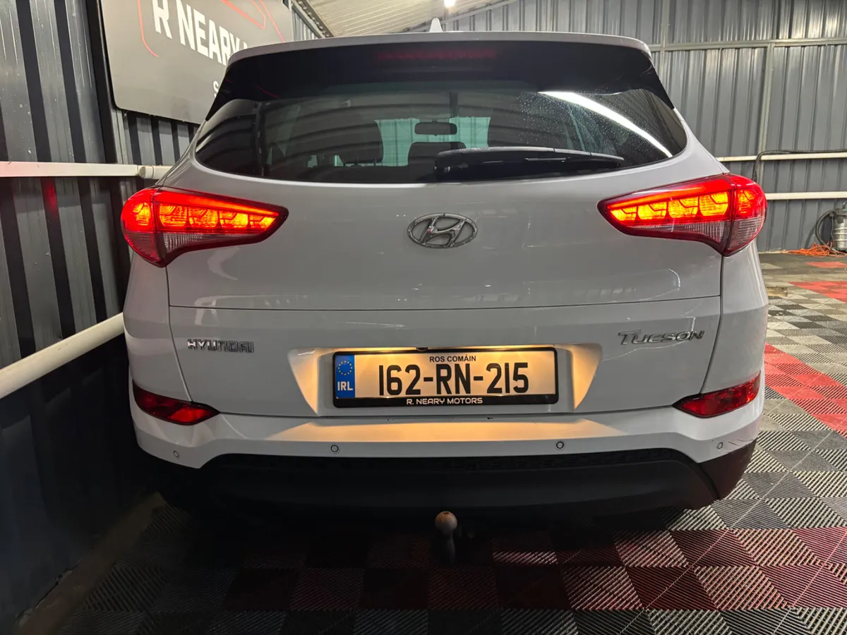 2016 162 Hyundai Tucson 1.7D Manual Executive - Image 2