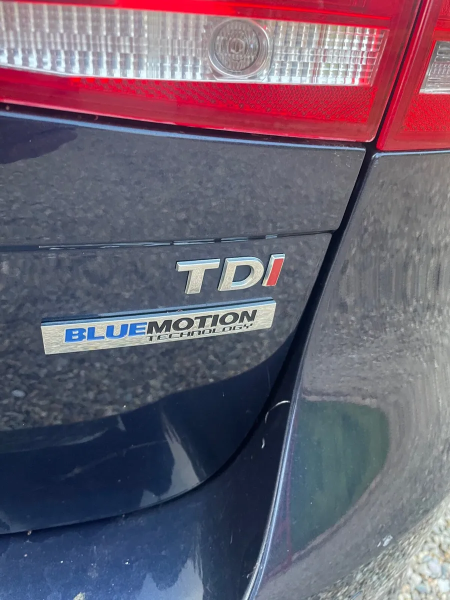 Volkswagen Passat 2012 - Image 4
