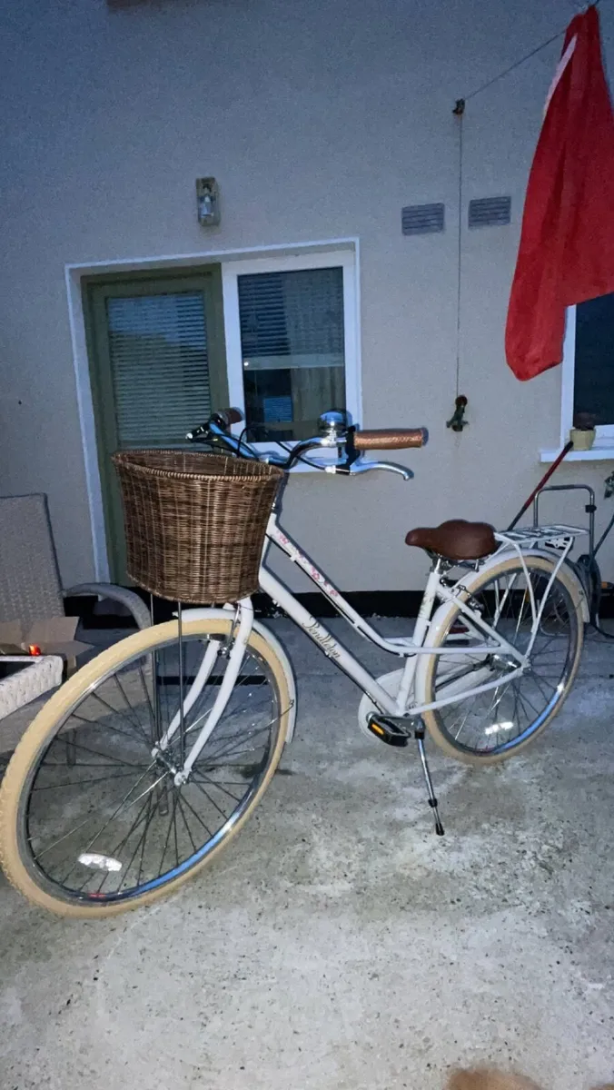 Pendleton Dalby Cherry Blossom Bike - Image 1
