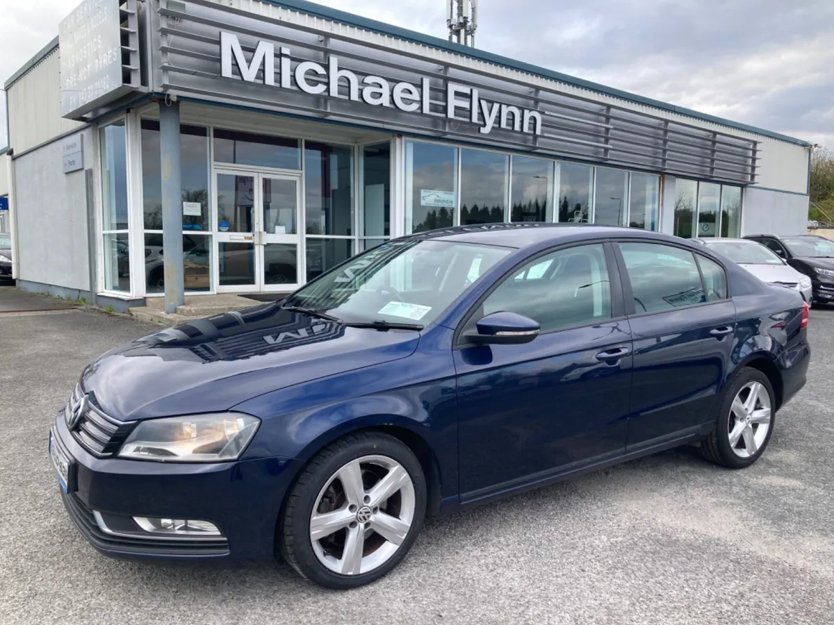 Volkswagen Passat 1.6TDi Bluemotion FSH 2013 - Image 1