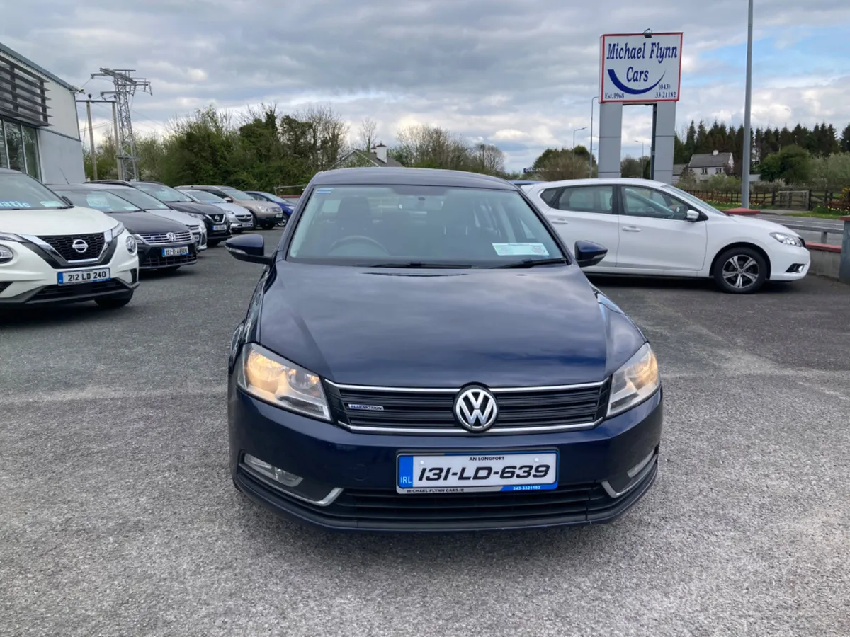 Volkswagen Passat 1.6TDi Bluemotion FSH 2013 - Image 2