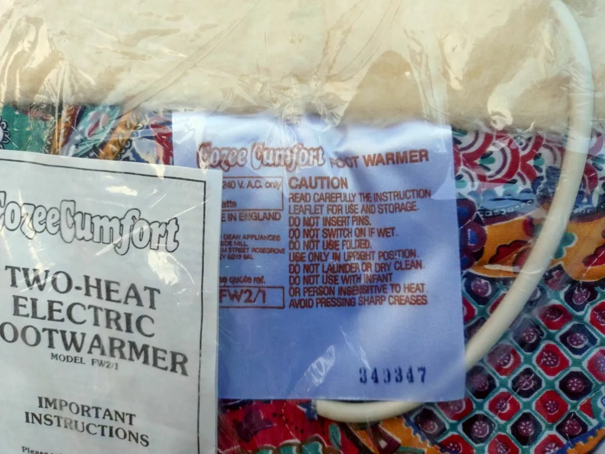 COZEE CUMFORT FOOTWARMER (BRAND NEW). - Image 3