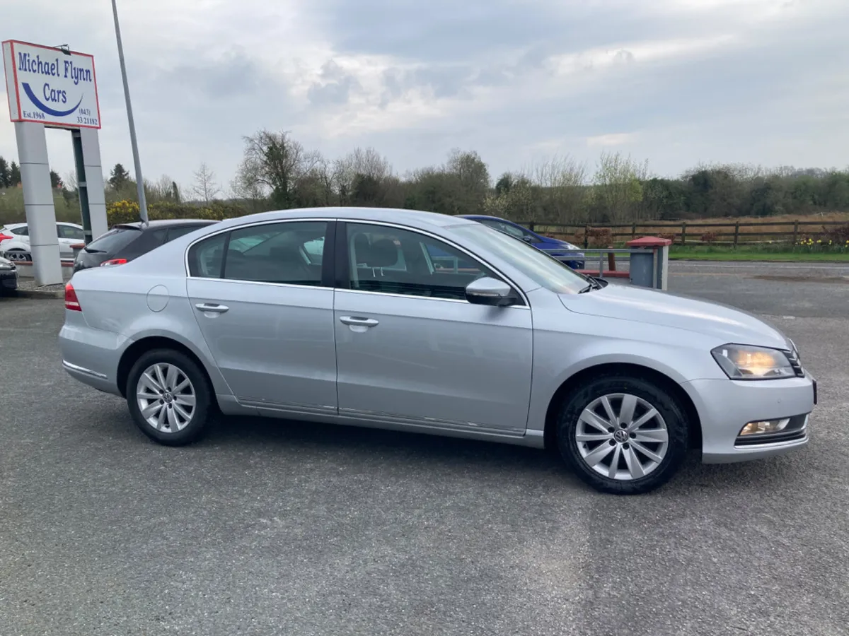 Volkswagen Passat 1.6 TDi C/L IRISH FSH 142 - Image 4