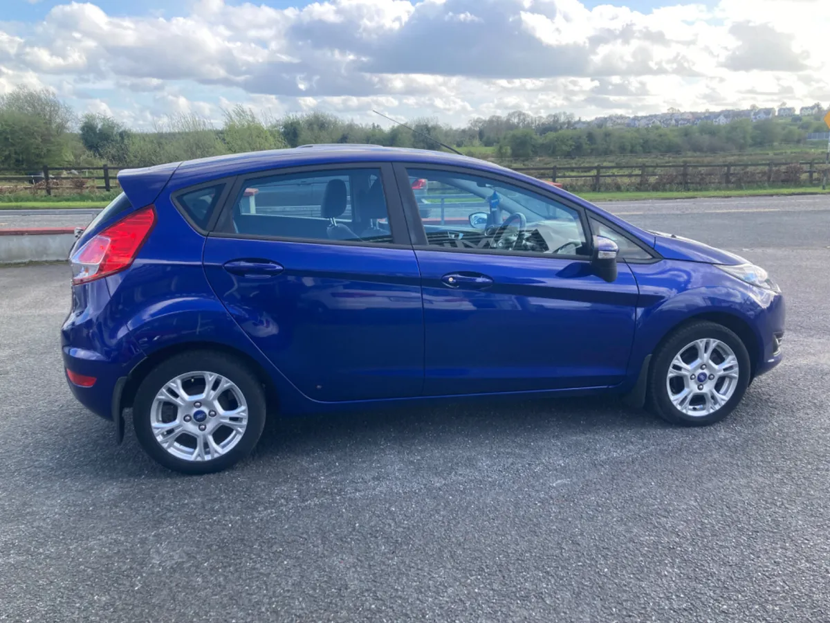 Ford Fiesta 1.25 Zetec 60ps 1 Lady Owner Irish 142 - Image 3