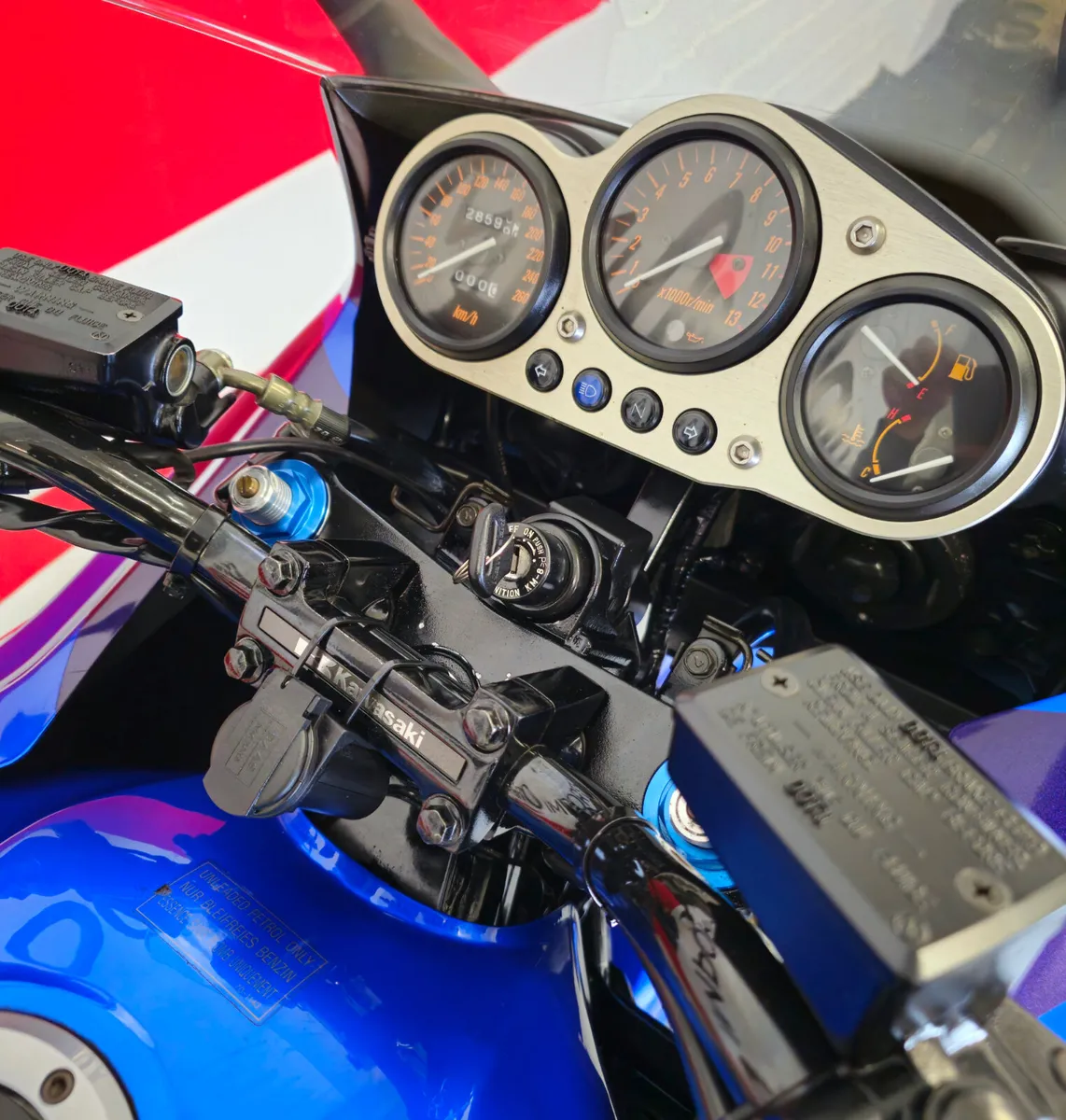 Kawasaki ZRX1200S - Image 3