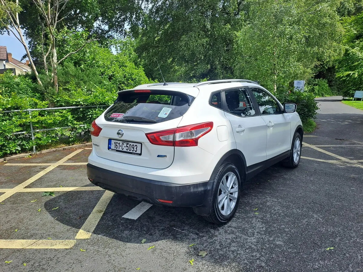 Nissan Qashqai 1.6 Diesel Pan Roof - Image 3